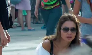 Luôn luôn hứng tình và chị gái em không ngừng lắc âm hộ của cô trong phòng cô ấy, đặc biệt là khi cô ấy về nhà một mình. Nhưng hôm nay con đã không biết rằng anh trai cô đã ở nhà và quyết định chơi. Chỉ bây giờ ông không thể chơi, vì ông tiếng rên rỉ lớn và hét lên lan truyền khắp Nhà. Sau đó, cô quyết định để bình tĩnh cô chị gái, nhưng ngay sau khi cô nhìn thấy anh trai của cô, các con điếm quyết định để quyến rũ hắn và bắt đầu họng. Một làn sóng của sự phấn khích được các chàng trai, từ nghĩ rằng em gái của mình hút anh ta, rằng ông đã không chăm sóc về quan hệ họ hàng sex nhat ban lon dep để tóc đỏ trong miệng.